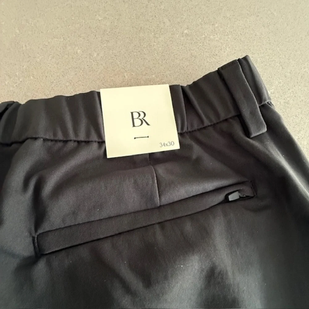 NWT Men Black Banana Republic BR Athletic Performance Polyester Pants 34x30 NEW